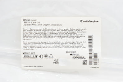 Smith&Nephew 010630 Disposable Knife 3.0mm Straight Serrated Banana (x)